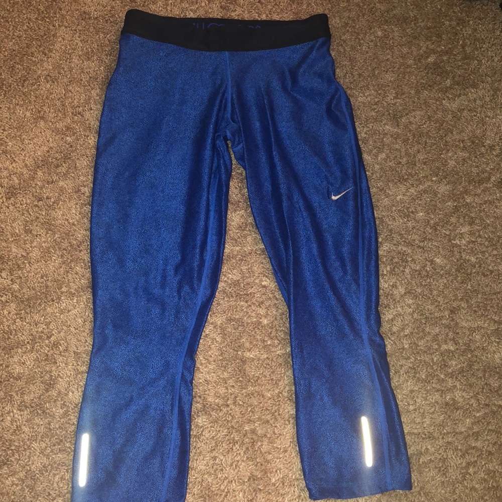 Nike crop legging